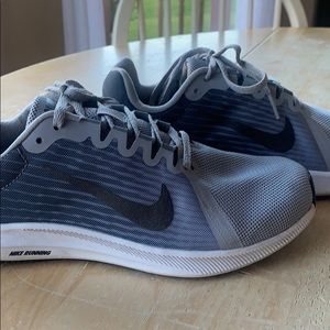 Women’s Nike Tennis Shoes